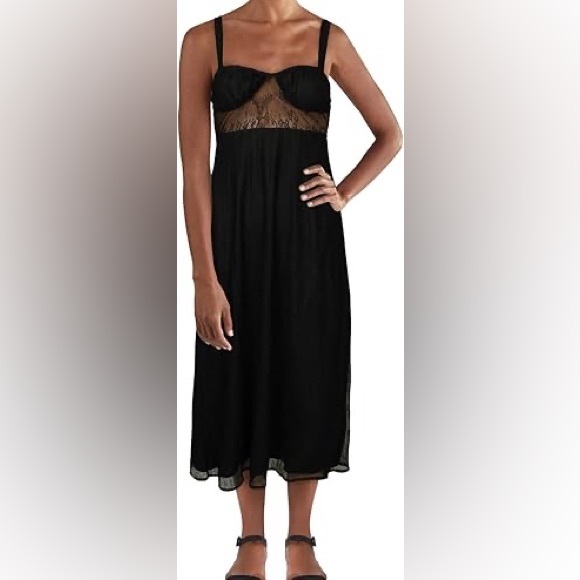 DANIELLE BERNSTEIN Dresses & Skirts - Danielle Bernstein Black Lace Dress